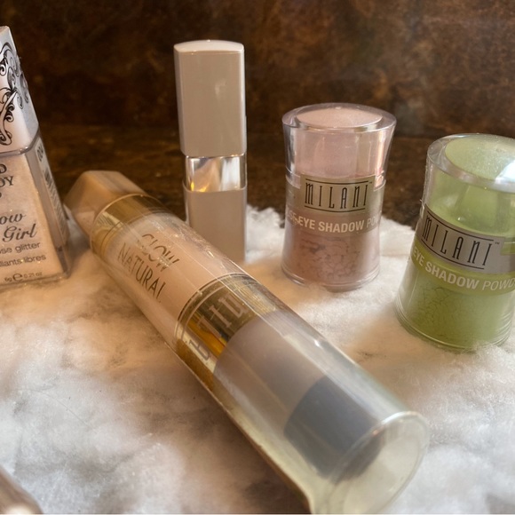 Make up lot.. 9 piece lot..Hard Candy , Milano & Almay - Picture 3 of 3